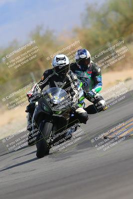 media/Nov-05-2022-SoCal Trackdays (Sat) [[f8d9b725ab]]/Turn 2 (1120am)/